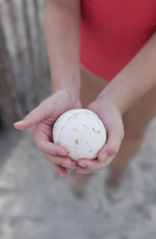 Load image into Gallery viewer, OATMEAL MILK & BATH - OLD WHALING CO.