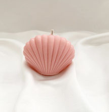 Load image into Gallery viewer, Seashell Candle in Pink - Belle Candle Supply
